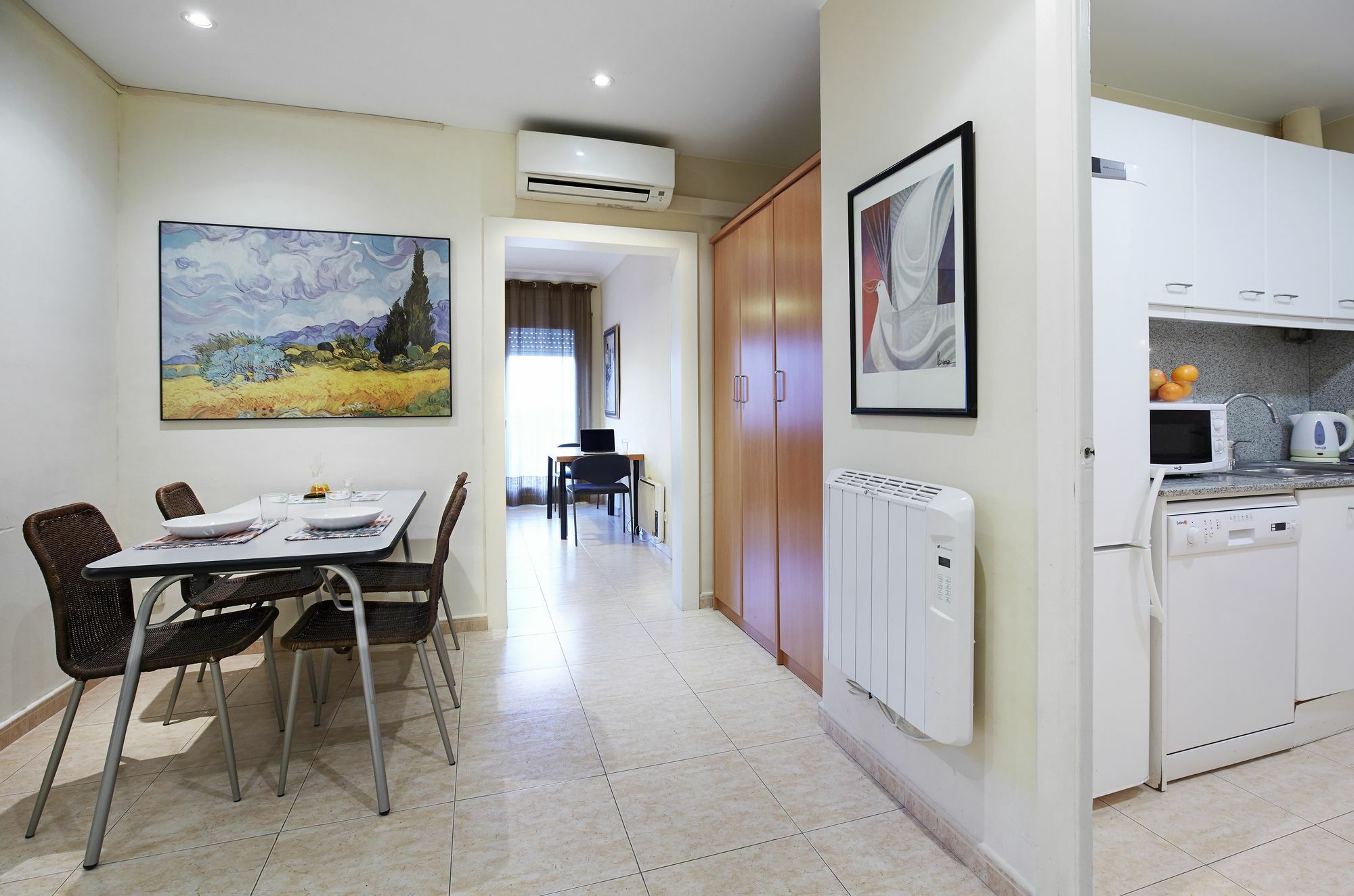 Ainb Diagonal Francesc Macia Apartment